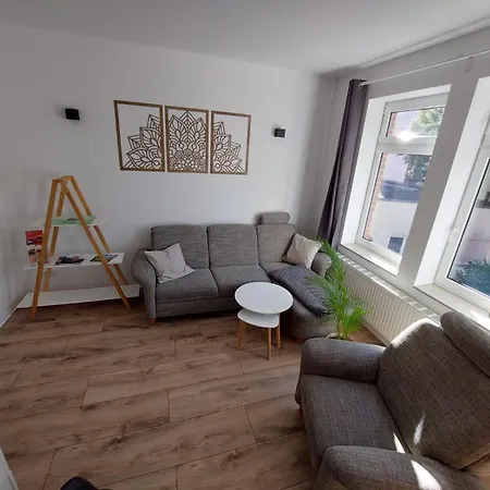 Daire Residenz - Modern, Gross, Ruhig, Zentral, 2 Balkone, 4 Zimmer, Kueche, Bad
