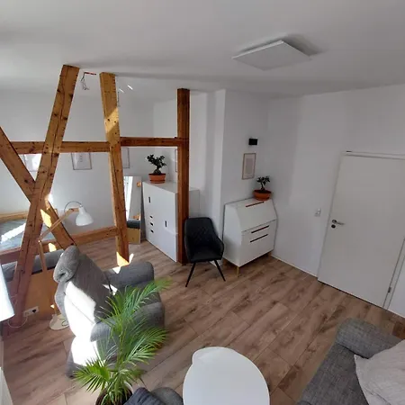 Residenz - Modern, Gross, Ruhig, Zentral, 2 Balkone, 4 Zimmer, Kueche, Bad *