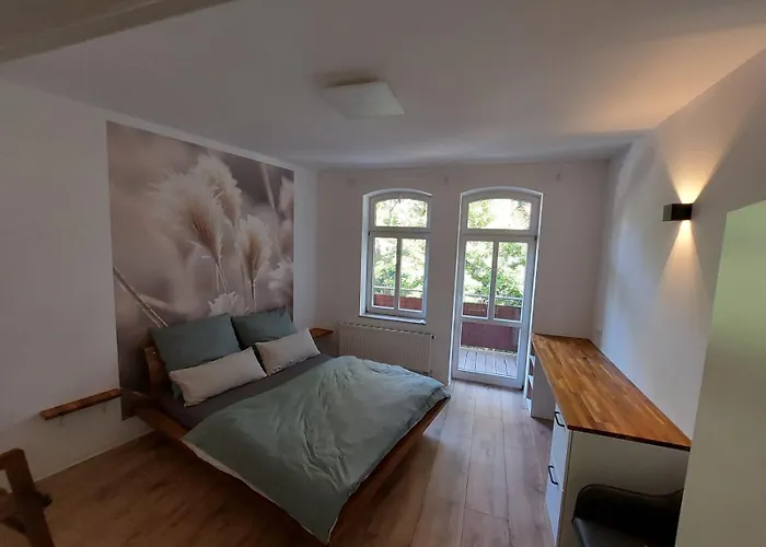 Appartement Residenz - Modern, Gross, Ruhig, Zentral, 2 Balkone, 4 Zimmer, Kueche, Bad *